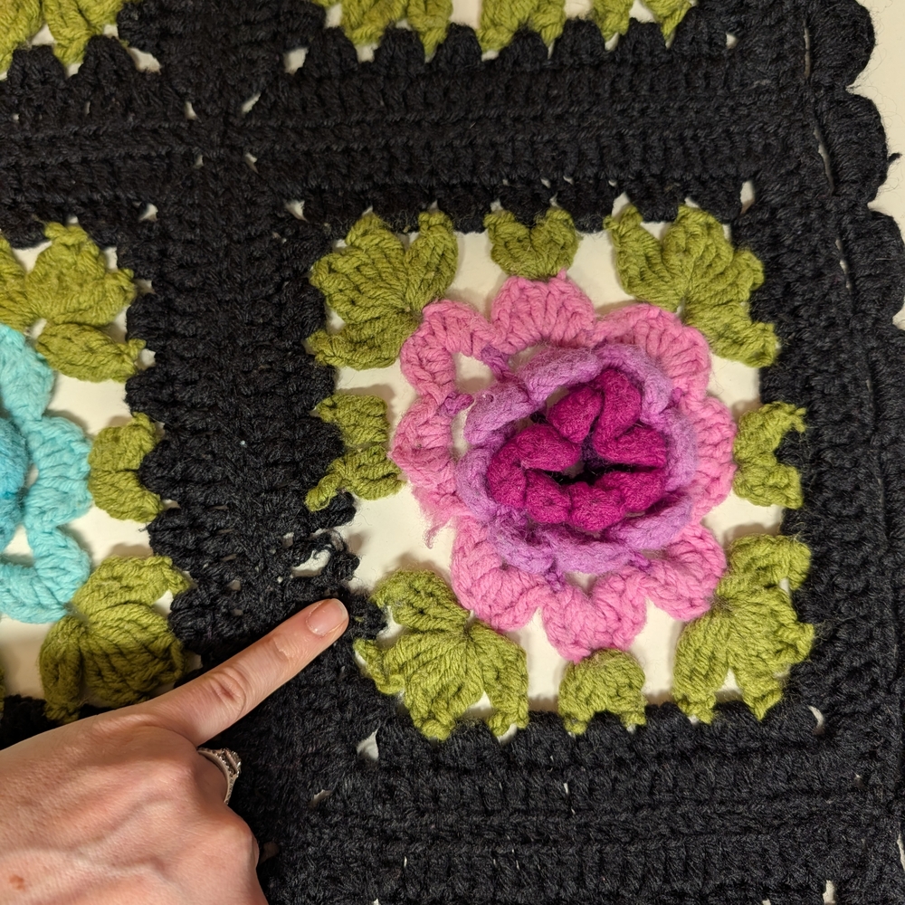 Vintage Crochet Granny Square Floral Blanket Black Boho Cottagecore Throw 56x79 - Picture 11 of 12